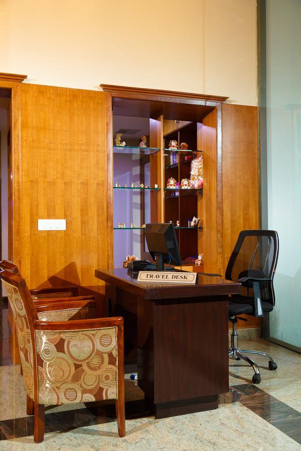 Pollāchi Hotel Gopalapuram International מראה חיצוני תמונה