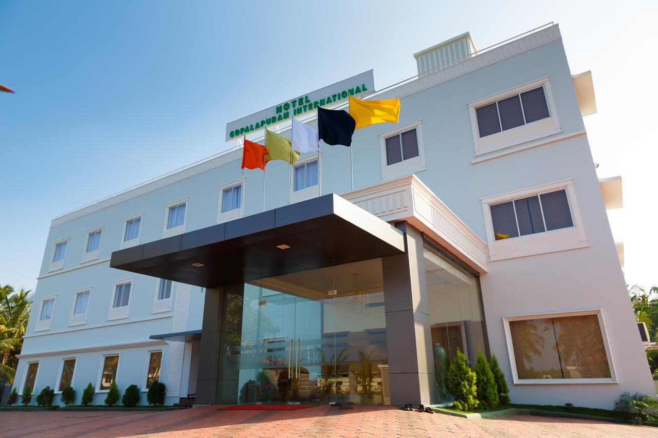Pollāchi Hotel Gopalapuram International מראה חיצוני תמונה