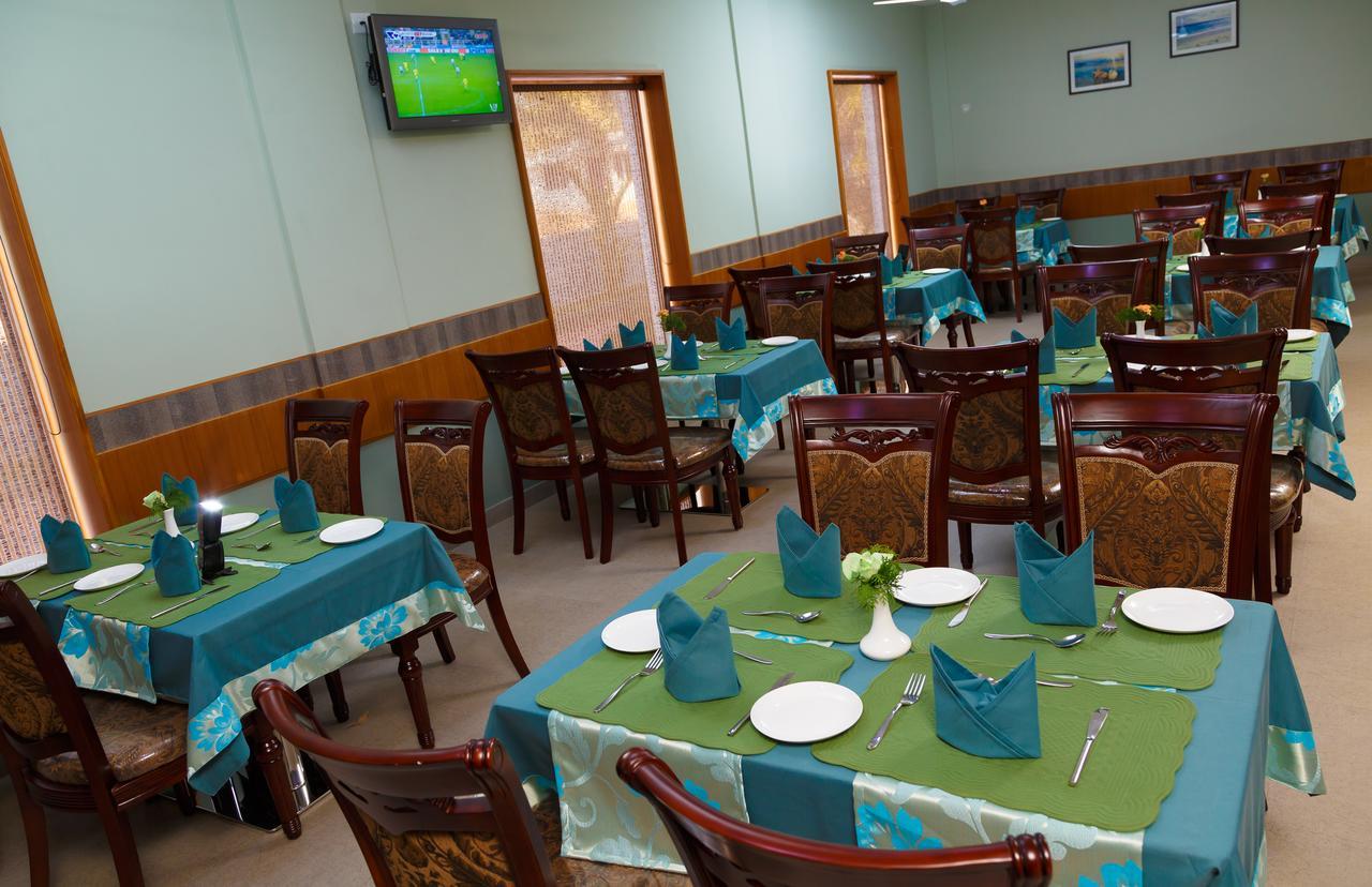 Pollāchi Hotel Gopalapuram International מראה חיצוני תמונה